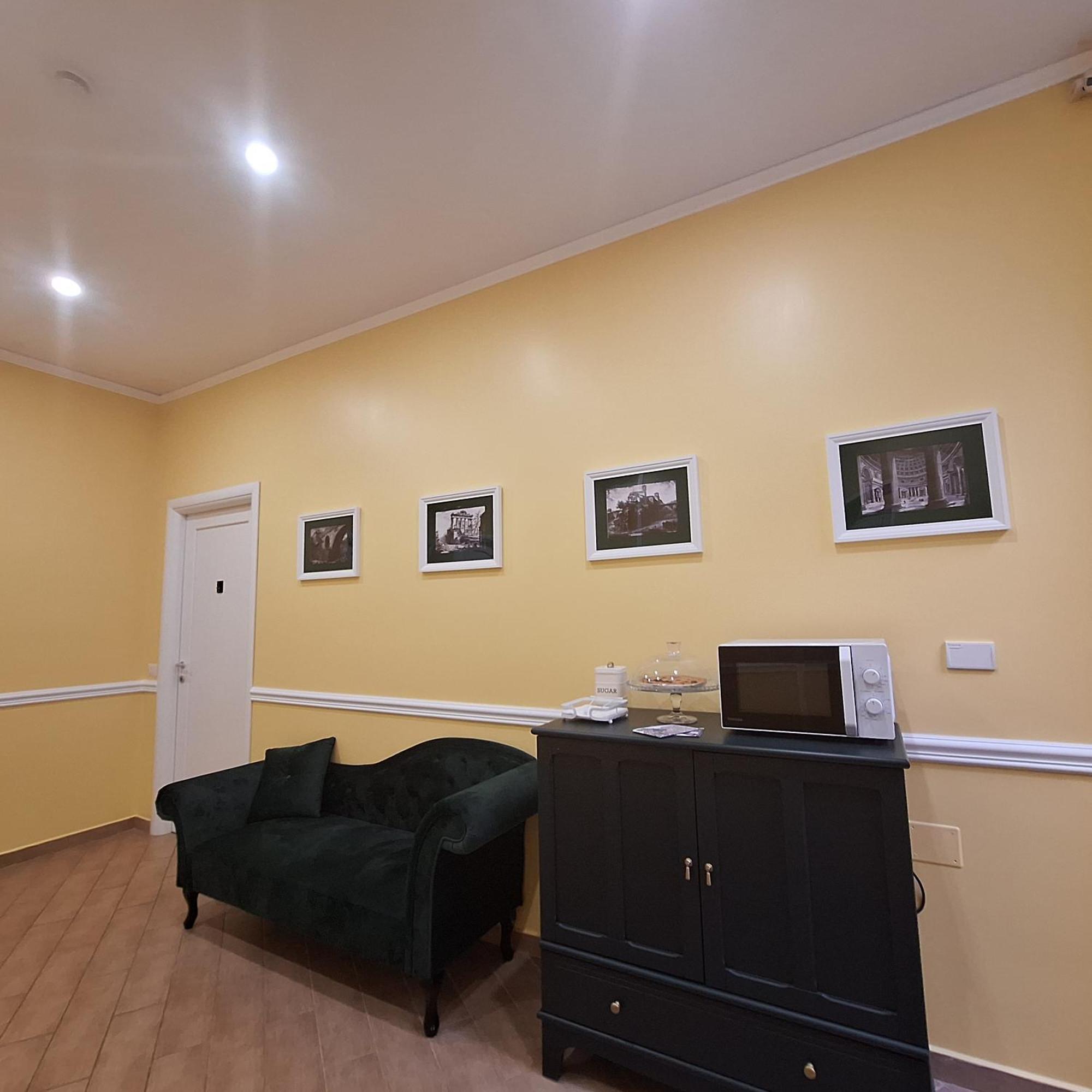 Residenze Serventi Longhi Рим Экстерьер фото