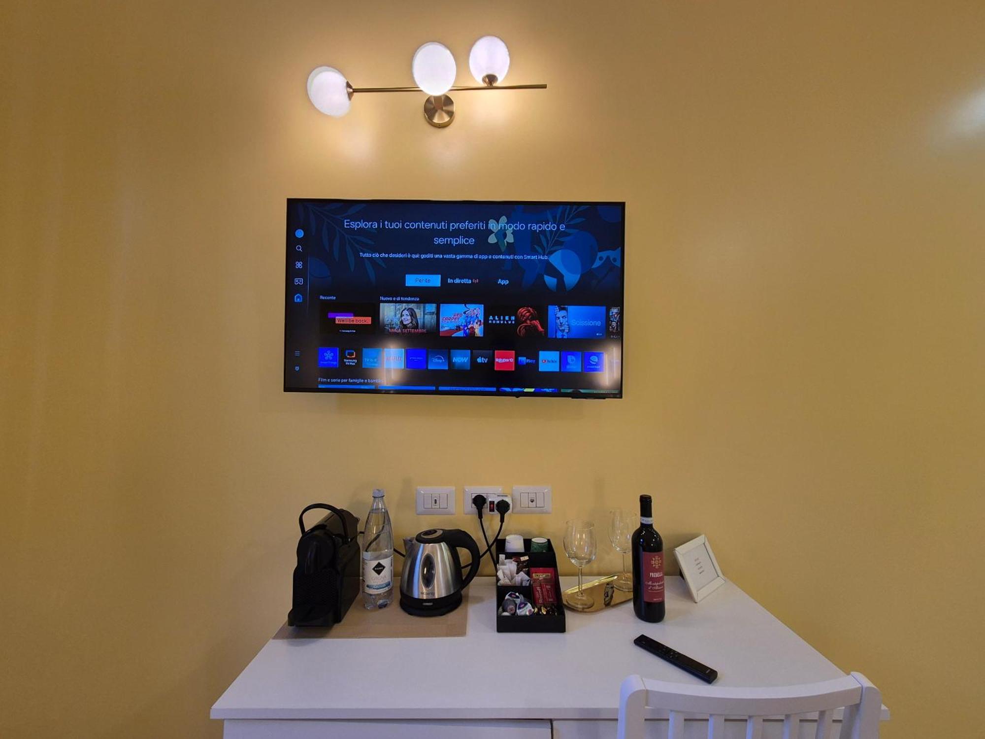 Residenze Serventi Longhi Рим Экстерьер фото